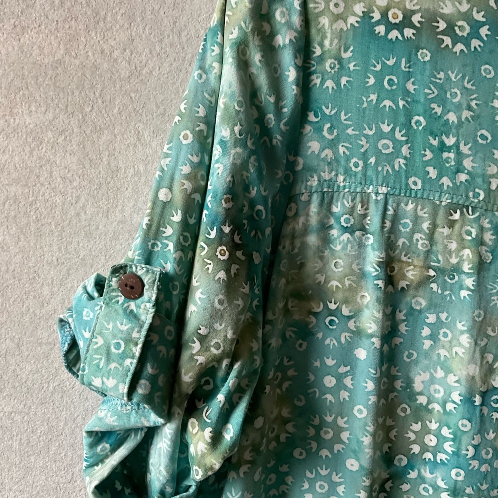 Go Fish Floral Teal Button-Up Dress. Hi-lo hem. Short sleeves. Size XL - Picture 9 of 11